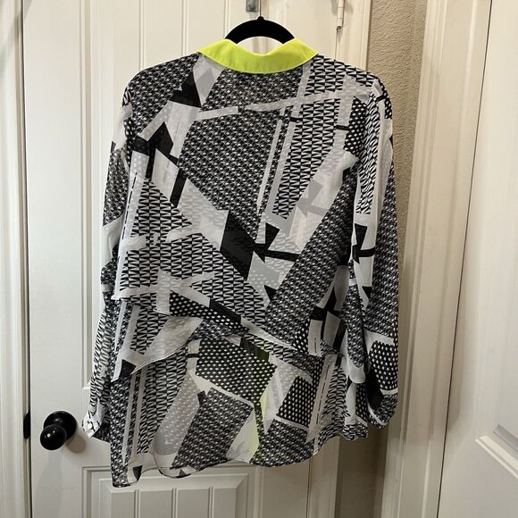 New Directions Black White Sheer Geometric Layered Button Neon Trim Top 1X - Picture 7 of 12